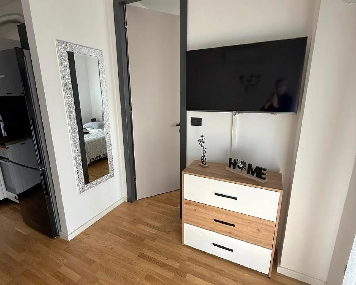 Lana Apartment With Private Parking Pula