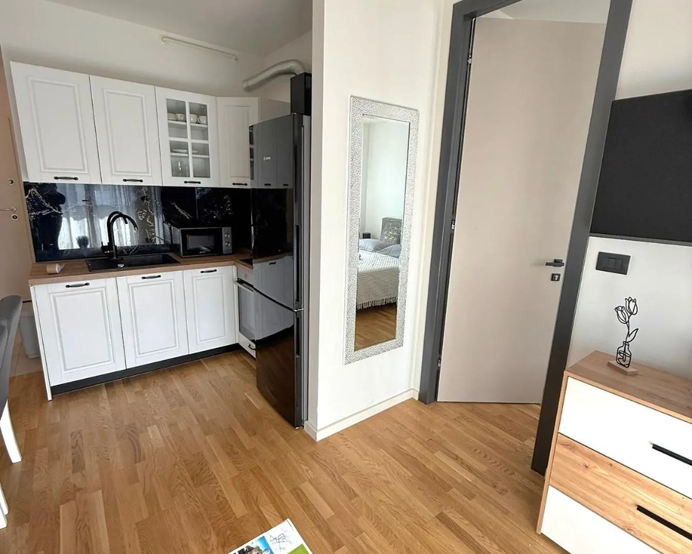 Lana Apartment With Private Parking بولا 0*,